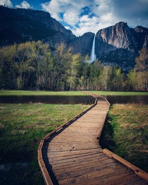 Image post by @nationalparkscollective on Instagram