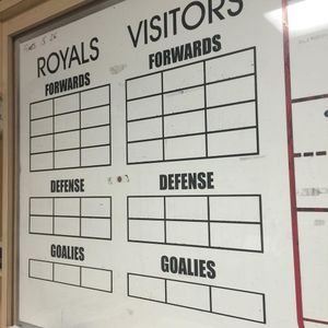 Image post by @readingroyals on Instagram