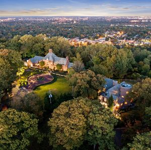 Image post by @christiesrealestate on Instagram