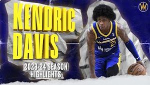 Video post by @Santa Cruz Warriors on YouTube