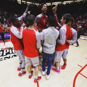 Image post by @unmlobombb on Instagram