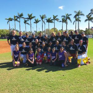 Image post by @fausoftball on Instagram