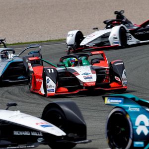 Image post by @lucasdigrassi on Instagram