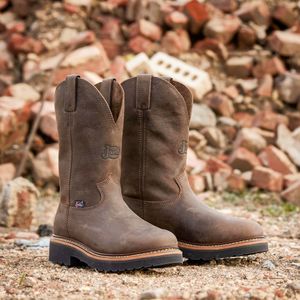 Image post by @justinboots_ on Instagram