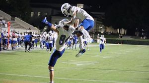 Image post by @bluehosefb on Instagram