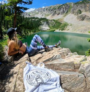 Image post by @arielleshipe on Instagram