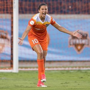 Image post by @carlilloyd on Instagram