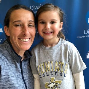 Image post by @juniatawlax on Instagram