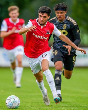 Image post by @azalkmaar on Instagram