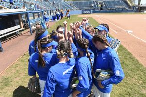 Image post by @hofstrasoftball on Instagram