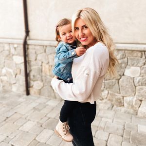 Image post by @courtneyforce on Instagram