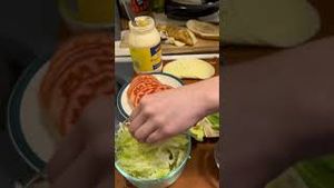 Video post by @vivsk1tchen on YouTube