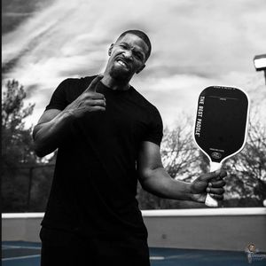 Image post by @iamjamiefoxx on Instagram