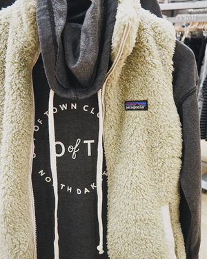Image post by @shopoutoftown on Instagram