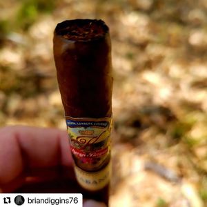 Image post by @cigarmedics on Instagram