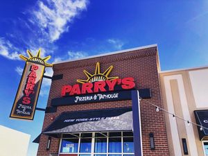 Image post by @parryspizza on Instagram