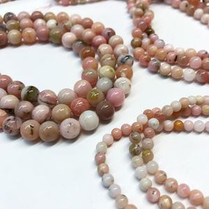 Image post by @beadcache on Instagram