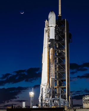 Image post by @nasaartemis on Instagram