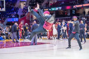 Image post by @CavsScreamTeam on Facebook