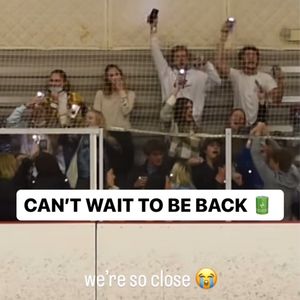 Image post by @collegehockeybuzz on Instagram