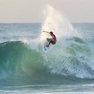 Image post by @wsl.qs on Instagram