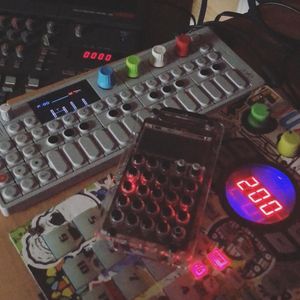 Image post by @bagoftrix on Instagram