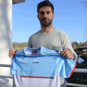 Image post by @avironrugbypro on Instagram
