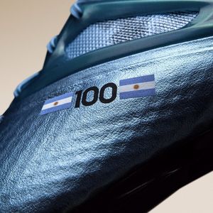 Image post by @adidasita on Instagram