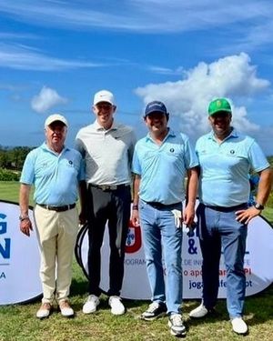 Image post by @alexknappegolf on Instagram