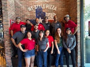 Image post by @parryspizza on Instagram