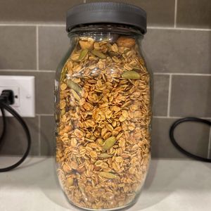 Image post by @yourstrulygranola on Instagram