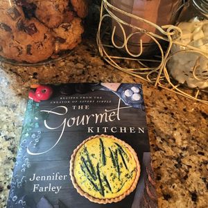 Image post by @gallerybooks on Instagram