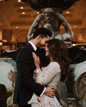 Image post by @thismodernlovephoto on Instagram