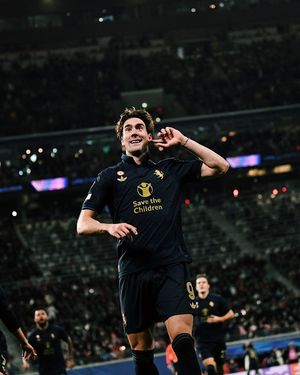 Image post by @football__hqs on Instagram