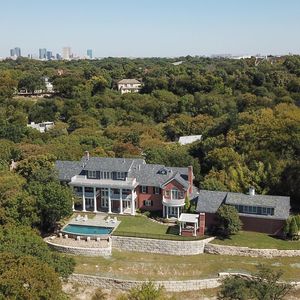 Image post by @christiesrealestate on Instagram