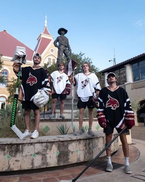 Image post by @txst_hockey on Instagram