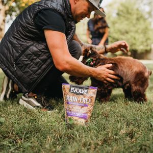 Image post by @evolvepetfood on Instagram