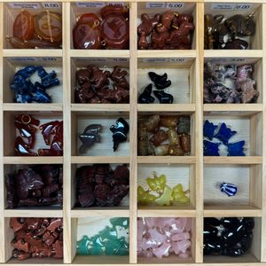 Image post by @beadcache on Instagram