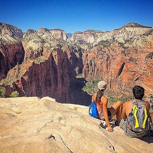 Image post by @squirrelmusttravel on Instagram