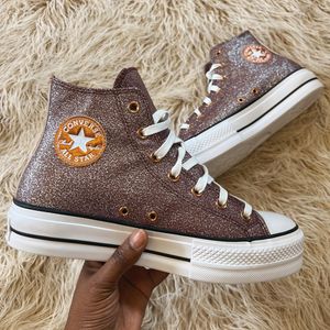 Image post by @dsw on Instagram