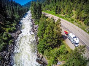 Image post by @nicktroutmankayak on Instagram