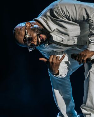 Image post by @boyziimen on Instagram