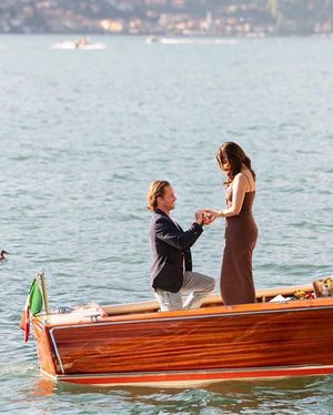 Image post by @theknot on Instagram