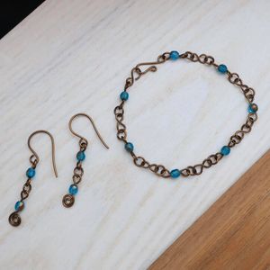 Image post by @beadcache on Instagram