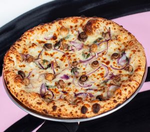 Image post by @blondies_pizza on Instagram