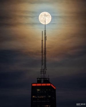 Image post by @360chicago on Instagram