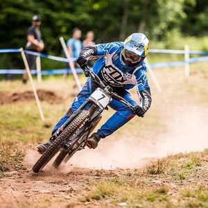 Image post by @foxmtb on Instagram