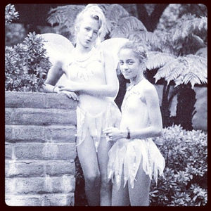 Image post by @parishilton on Instagram
