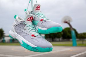 Image post by @adidasHoops on Twitter/X