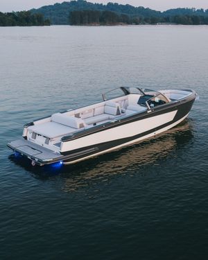 Image post by @aviaraboats on Instagram